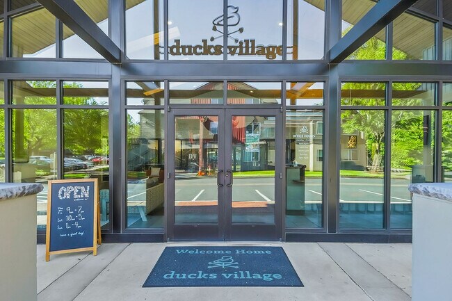 Ducks Village, Eugene, OR 97401 - photo 2