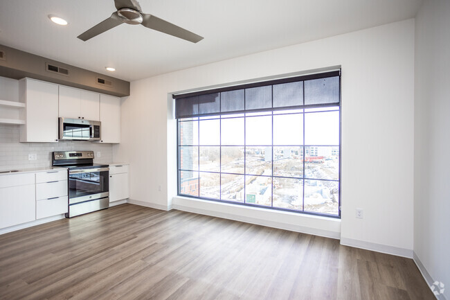 1BR, 1BA - A1/636 SF