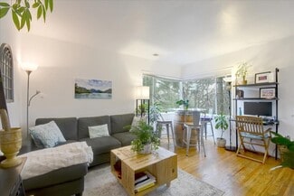 2096 Yale St Unit 2096, Palo Alto, CA 94306