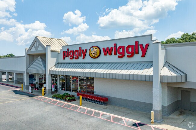 Many Bayside residents enjoy shopping at Piggly Wiggly.