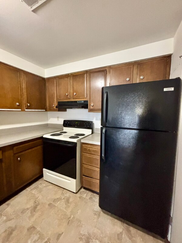 11 Gloucester Ave, Tonawanda, NY 14150 - photo 1