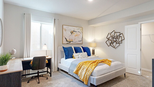 5402 N 186 St, Elkhorn, NE 68022 - photo 2