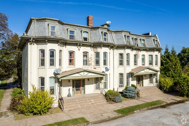 Living in Old Town Chicago means being part of Rock Island's living history.