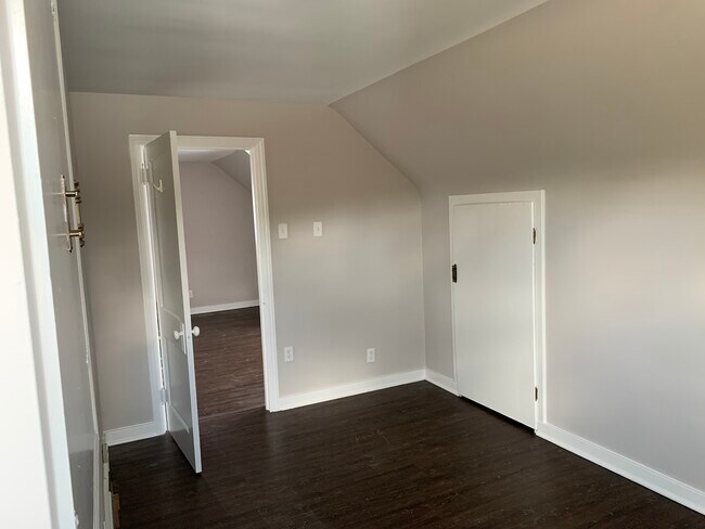 804 Bauman Ave unit B, Baden, PA 15005 - photo 5