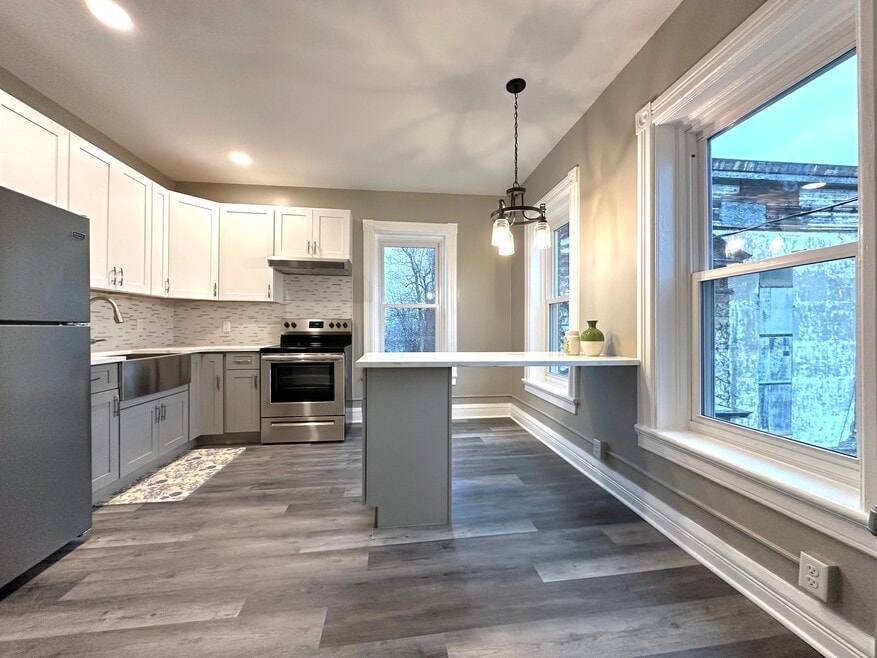 152 Grand St unit 2, Newburgh, NY 12550 - photo 1