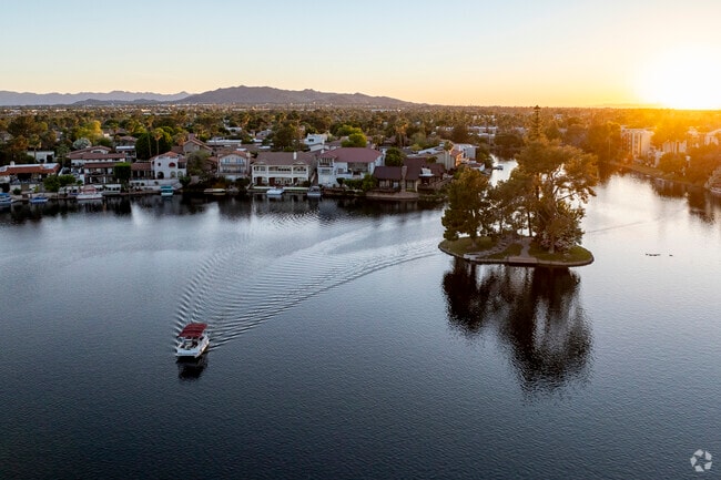 Make that sunset cruise a reality in The Lakes.