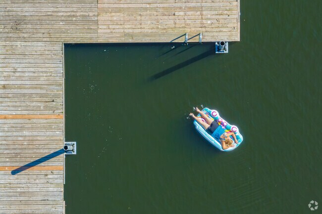 Catch sun tan at Columbus Park.