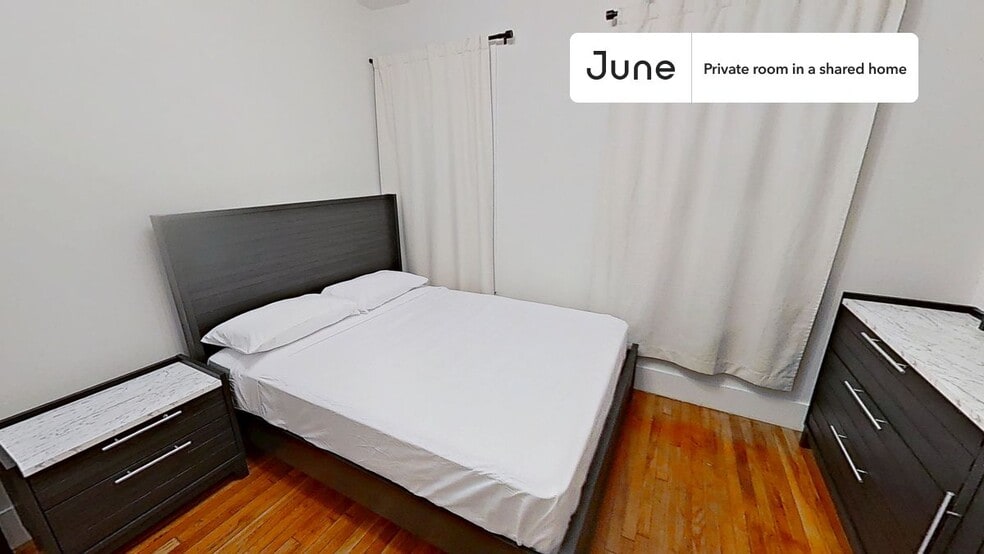Room in Shared 5 bed/2 bath home