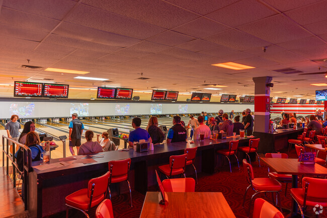 Stonebridge is a moment's walk from the local Bowlero.