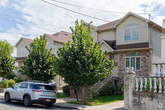 A Stone-front house with shingles in Manor Heights