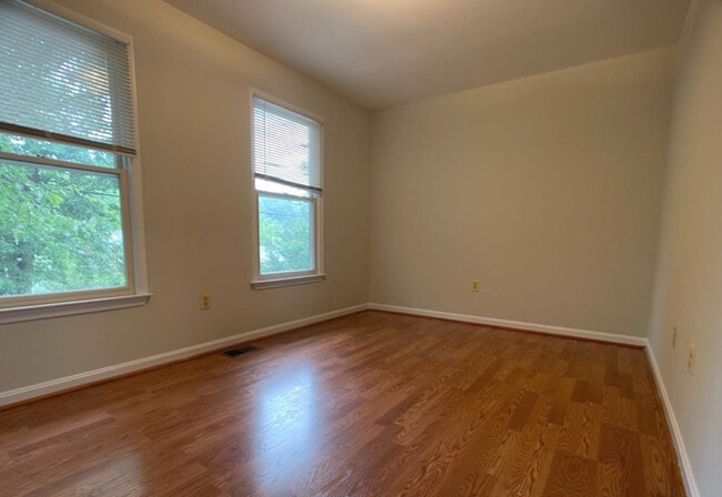 8729 36th Ave, College Park, MD 20740 - photo 7