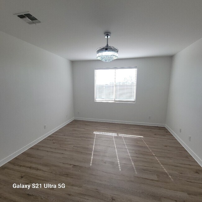 26716 N 167th Ln, Surprise, AZ 85387 - photo 5