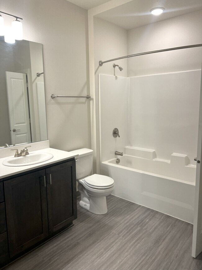 Spacious Bathroom