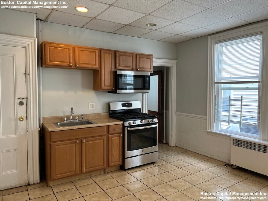 24 Pratt St unit 1, Allston, MA 02134 - photo 1
