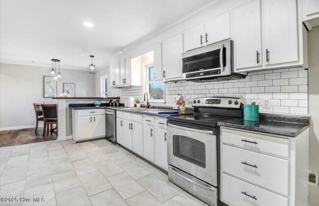 1676 Tommys Rd unit 2, Goldsboro, NC 27534 - photo 2