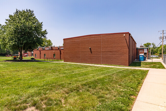 Line Creek Elementary School is located in Line Creek-Northern Heights.
