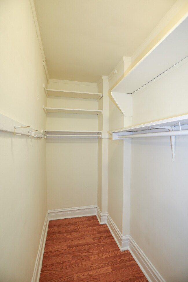 935 W Agatite Ave unit 206, Chicago, IL 60640 - photo 5