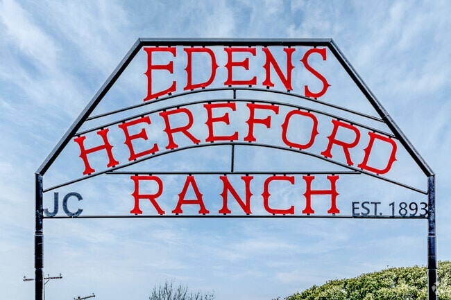 Despite its growing downtown, Corsicana remains a rural city with ranches on its outskirts.