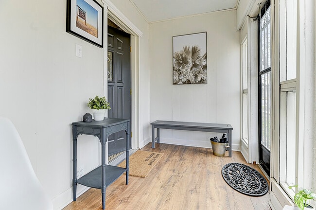 sunroom / entry