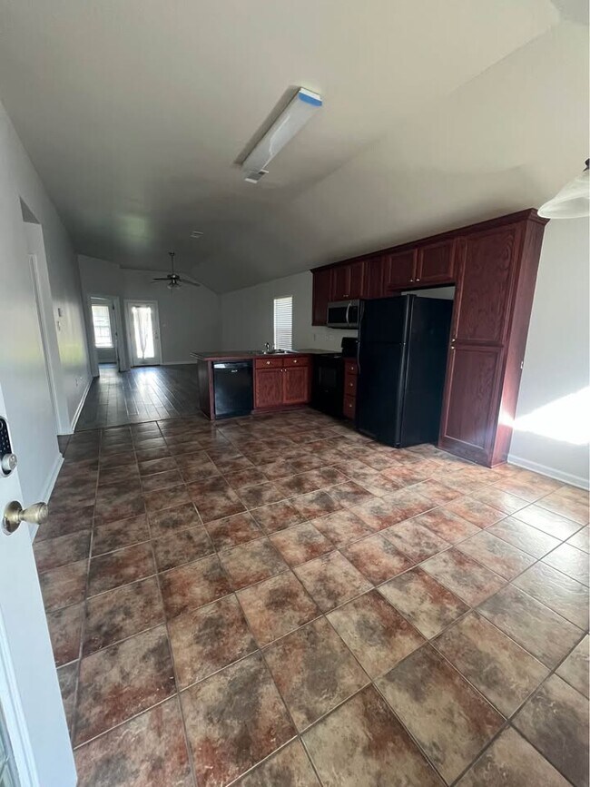 14258 Woodlands Dr, Hammond, LA 70401 - photo 4