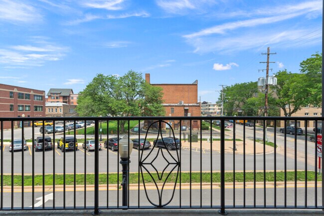 DG Crossing, Downers Grove, IL 60515 - photo 5