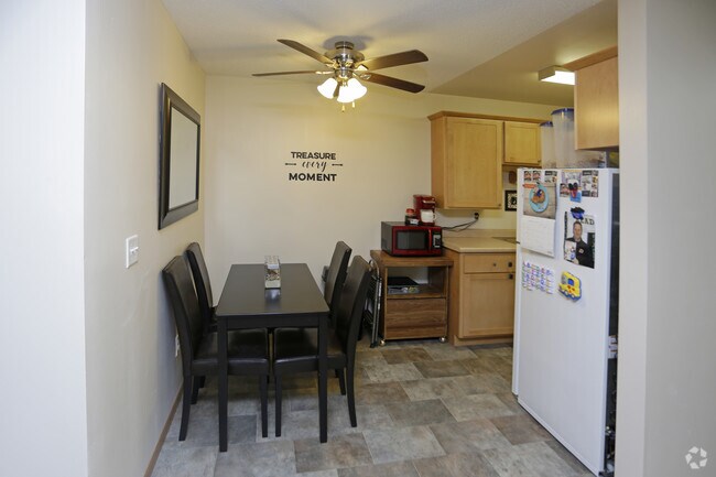 River Glen Apartments, Brooklyn Center, MN 55430 - photo 3