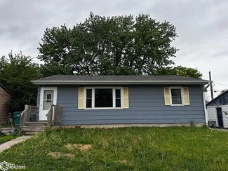 1209 Cottage Rd, Webster City, IA 50595