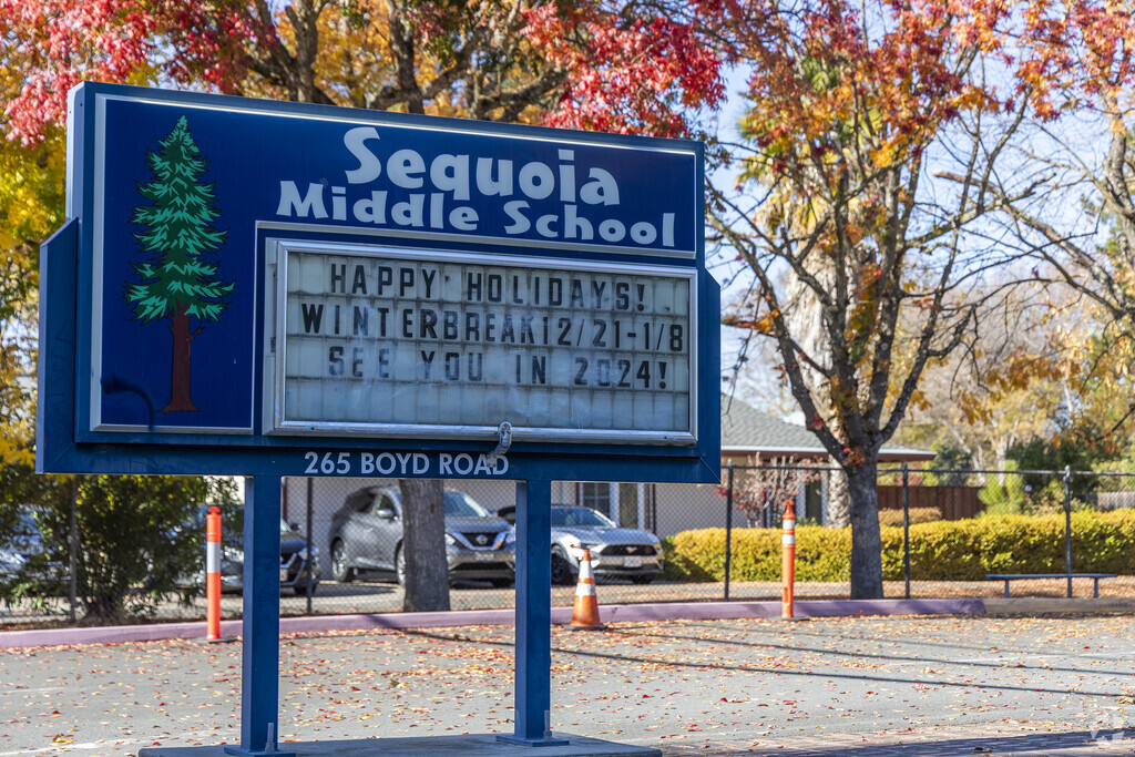 Sequoia Middle School is home of the Sequoia Giants.