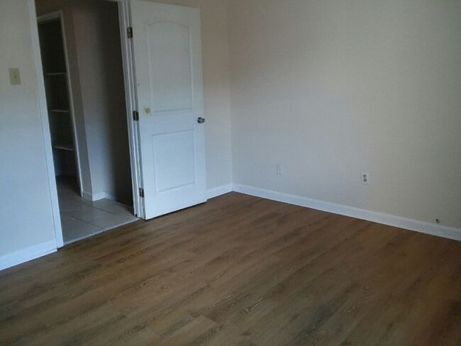 3513 Golden Dr, Chalmette, LA 70043 - photo 4