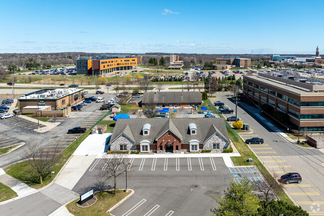 The Montessori School of Five Points is located near Oakland University.