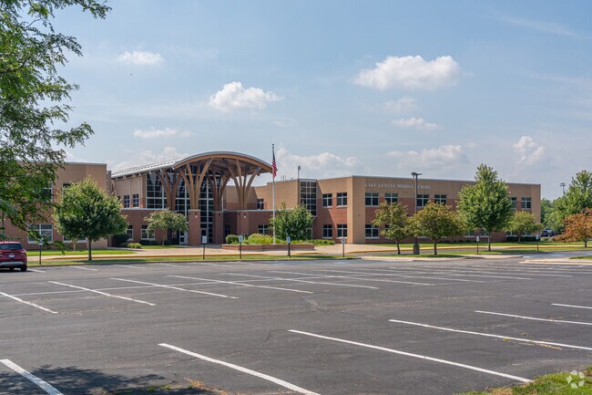 Lake Geneva Middle School serves students in grades 6-8.