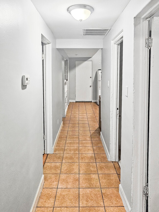 2628 S Kedzie Ave unit 1st Floor, Chicago, IL 60623 - photo 5