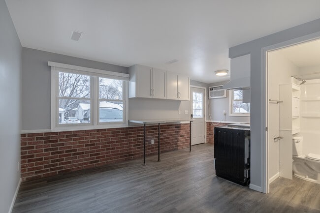 404 James Ave unit 101, Mankato, MN 56001 - photo 5