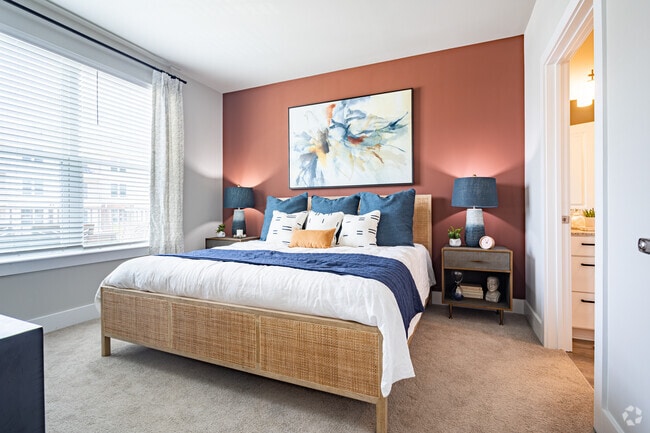 The Pawn- 2BR, 2BA