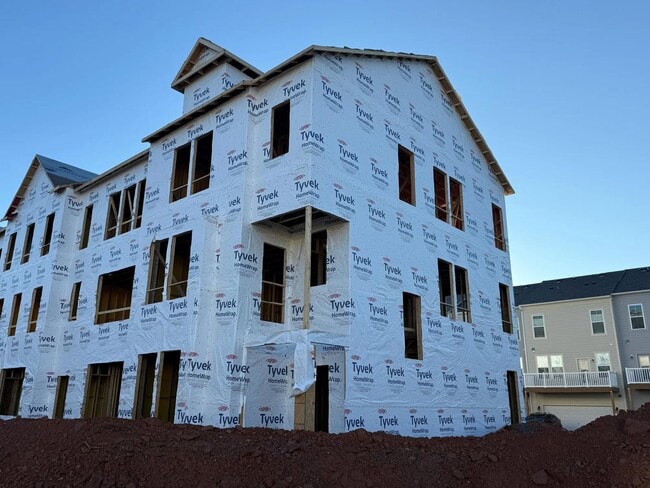 10153 Queens Way, Manassas, VA 20110 - photo 3