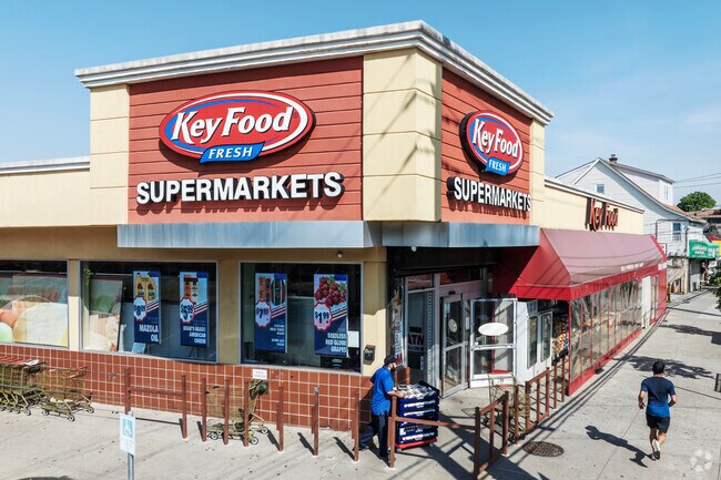 For groceries, there’s a Key Food grocery store conveniently located on Sand Lane.