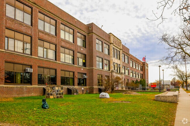 Roosevelt Senior High School prepares young minds for the future.