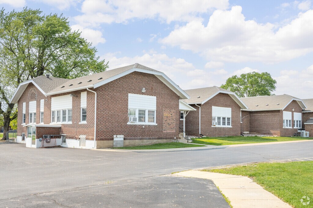 Sparta Alternative Independent Learning School serves grades 9-12.