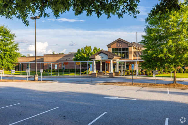 Monarch Elementary School  serves student in grades K-5.