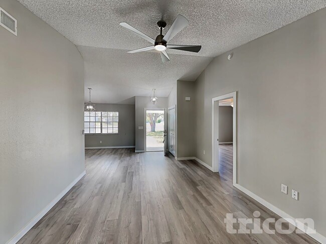 13079 Spencer Ct, Spring Hill, FL 34609 - photo 5