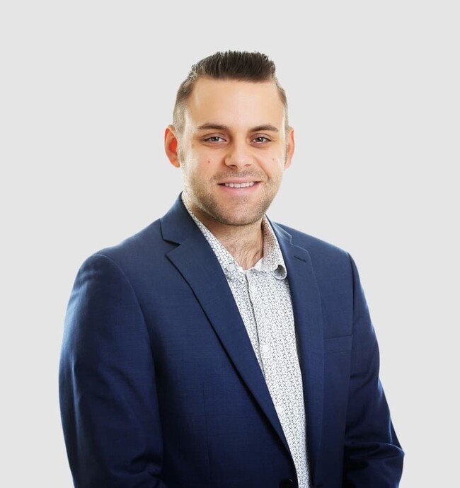 Agent Photo