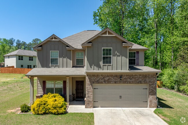 New craftsman-style homes are popular in Locust Grove.