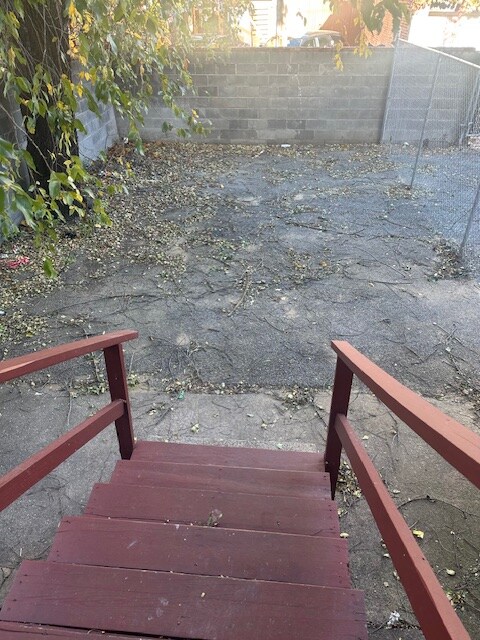 1409 Mcculloh St, Baltimore, MD 21217 - photo 7