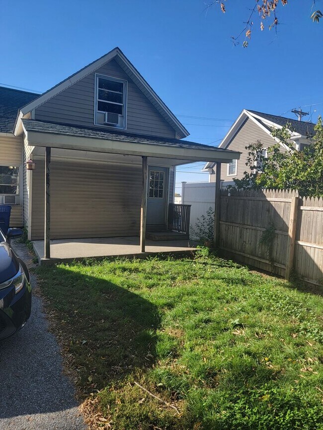 39 Hudson St, Saint Albans City, VT 05478