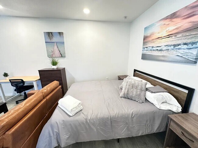 3919 Monroe Ave unit 3919 Monroe Ave Unit, El Paso, TX 79930 - photo 5