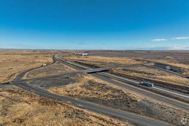 The main highway connecting Basin city to the rest of Washington is US-395.