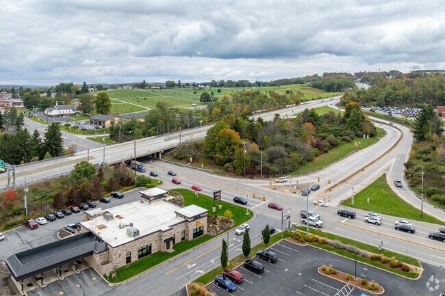 Oakland commuters are connected with access to major roads & highways.