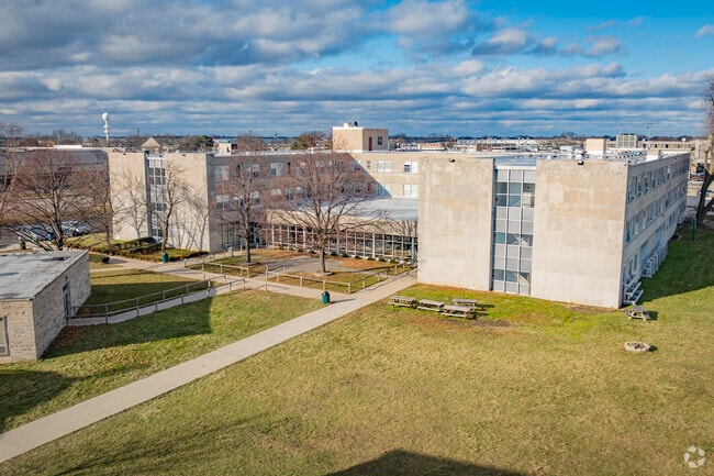Fasman Yeshiva High School