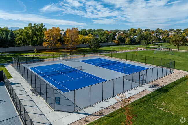 Enjoy active fun on Riverview Park’s pickleball courts in Riverside.