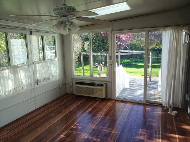 11 47th St, Islip, NY 11751 - photo 5